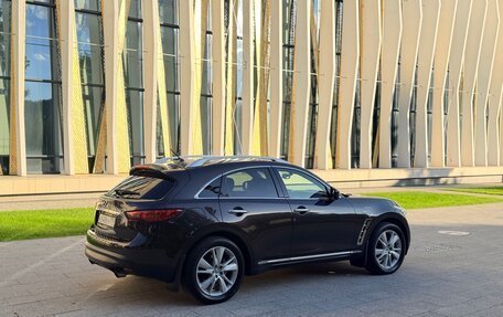 Infiniti FX II, 2013 год, 2 249 000 рублей, 8 фотография