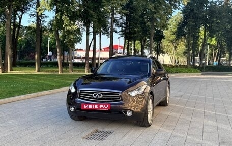 Infiniti FX II, 2013 год, 2 249 000 рублей, 2 фотография