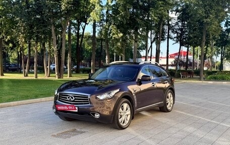 Infiniti FX II, 2013 год, 2 249 000 рублей, 3 фотография
