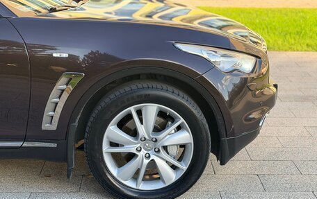 Infiniti FX II, 2013 год, 2 249 000 рублей, 17 фотография