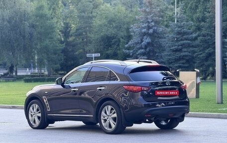 Infiniti FX II, 2013 год, 2 249 000 рублей, 15 фотография