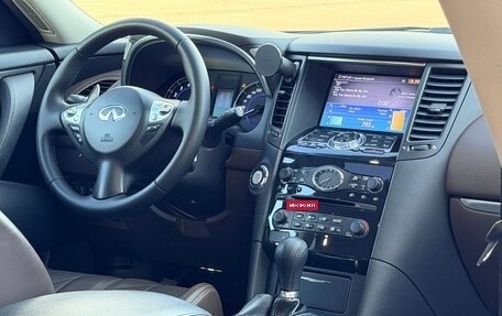 Infiniti FX II, 2013 год, 2 249 000 рублей, 28 фотография