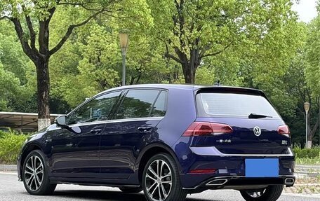 Volkswagen Golf VII, 2020 год, 1 409 000 рублей, 3 фотография
