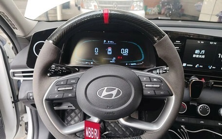 Hyundai Elantra, 2023 год, 1 500 007 рублей, 10 фотография