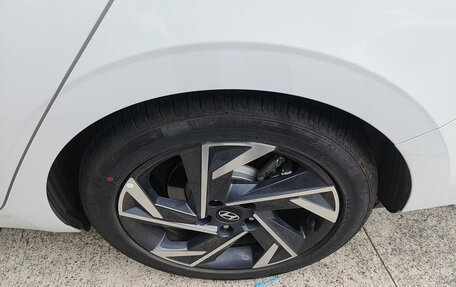 Hyundai Elantra, 2023 год, 1 500 007 рублей, 19 фотография
