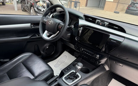Toyota Hilux VIII, 2016 год, 2 900 000 рублей, 8 фотография