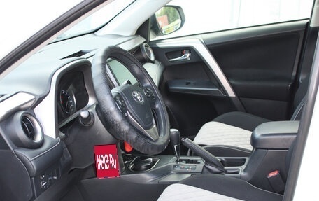 Toyota RAV4, 2016 год, 2 349 000 рублей, 3 фотография