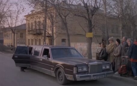 Lincoln Town Car II, 1988 год, 1 200 000 рублей, 4 фотография