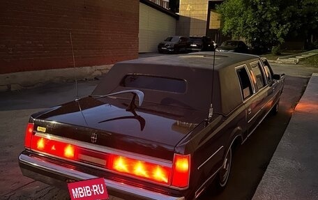 Lincoln Town Car II, 1988 год, 1 200 000 рублей, 7 фотография