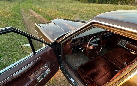 Lincoln Town Car II, 1988 год, 1 200 000 рублей, 17 фотография