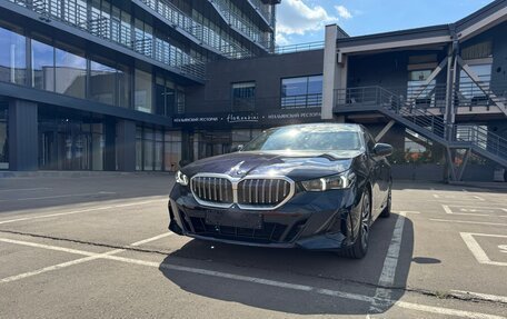 BMW 5 серия, 2024 год, 6 399 000 рублей, 5 фотография