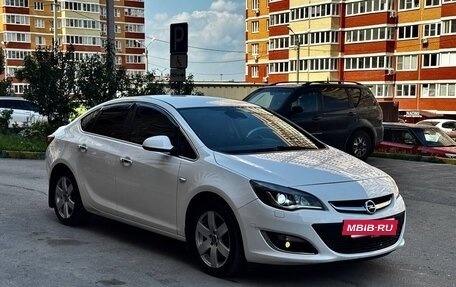 Opel Astra J, 2013 год, 630 000 рублей, 4 фотография