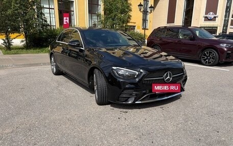 Mercedes-Benz E-Класс, 2021 год, 2 950 000 рублей, 2 фотография