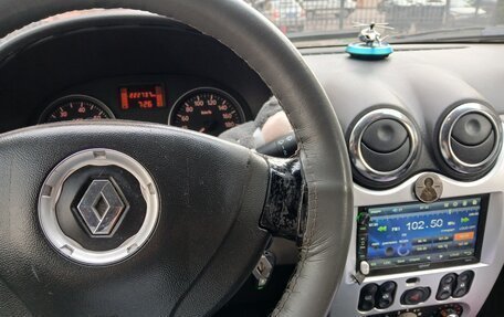 Renault Logan I, 2010 год, 359 000 рублей, 2 фотография