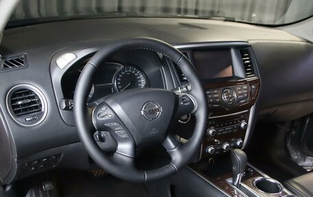 Nissan Pathfinder, 2016 год, 1 499 000 рублей, 11 фотография