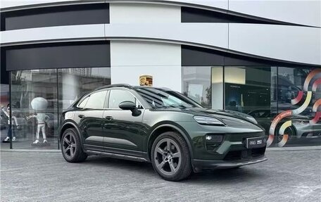 Porsche Macan, 2025 год, 15 640 000 рублей, 3 фотография
