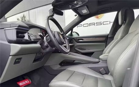 Porsche Macan, 2025 год, 15 640 000 рублей, 14 фотография