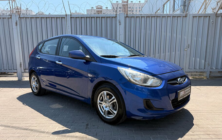 Hyundai Solaris II рестайлинг, 2011 год, 649 000 рублей, 5 фотография