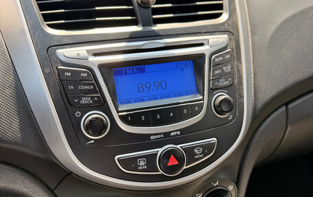Hyundai Solaris II рестайлинг, 2011 год, 649 000 рублей, 15 фотография