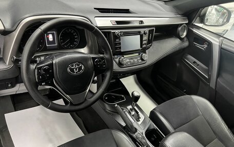 Toyota RAV4, 2016 год, 1 680 000 рублей, 8 фотография