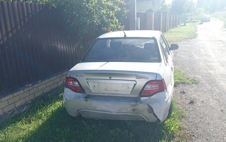 Daewoo Nexia I рестайлинг, 2010 год, 40 000 рублей, 2 фотография
