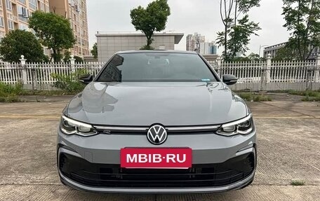 Volkswagen Golf VIII, 2023 год, 2 390 000 рублей, 2 фотография