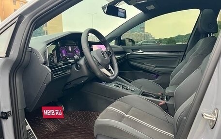 Volkswagen Golf VIII, 2023 год, 2 390 000 рублей, 7 фотография