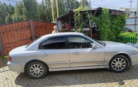 Hyundai Sonata IV рестайлинг, 2004 год, 260 000 рублей, 4 фотография