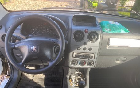 Peugeot Partner II рестайлинг 2, 2006 год, 250 000 рублей, 10 фотография