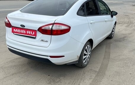 Ford Fiesta, 2015 год, 785 000 рублей, 3 фотография