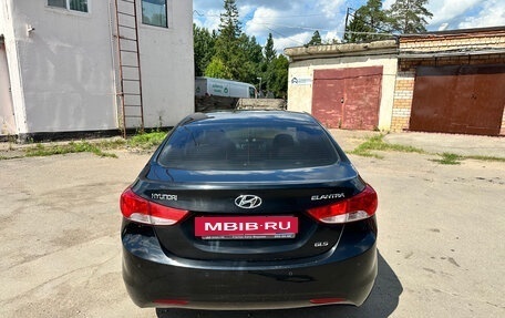 Hyundai Elantra V, 2011 год, 933 000 рублей, 2 фотография