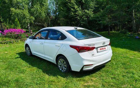 Hyundai Solaris II рестайлинг, 2018 год, 1 450 000 рублей, 2 фотография