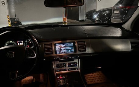 Jaguar XF I рестайлинг, 2011 год, 1 240 000 рублей, 18 фотография