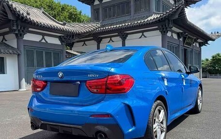 BMW 1 серия, 2021 год, 1 870 000 рублей, 10 фотография
