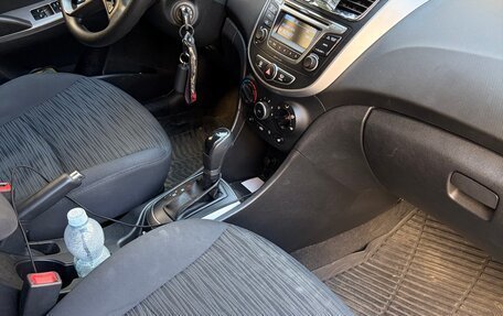 Hyundai Solaris II рестайлинг, 2015 год, 1 120 000 рублей, 11 фотография