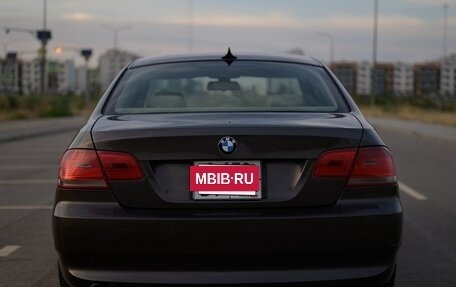 BMW 3 серия, 2009 год, 900 000 рублей, 3 фотография