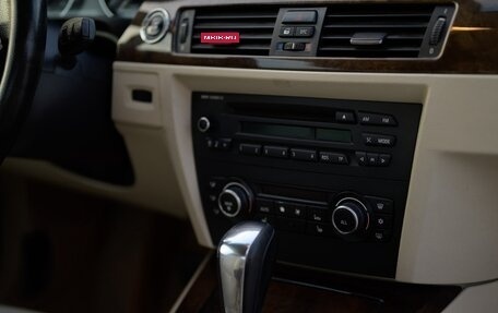 BMW 3 серия, 2009 год, 900 000 рублей, 15 фотография