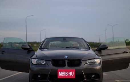 BMW 3 серия, 2009 год, 900 000 рублей, 6 фотография