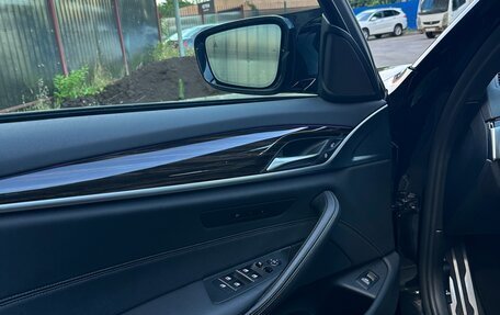 BMW 5 серия, 2020 год, 3 890 000 рублей, 16 фотография