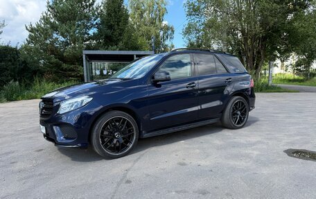 Mercedes-Benz GLE, 2015 год, 3 300 000 рублей, 17 фотография