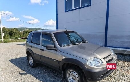 Chevrolet Niva I рестайлинг, 2016 год, 800 000 рублей, 3 фотография
