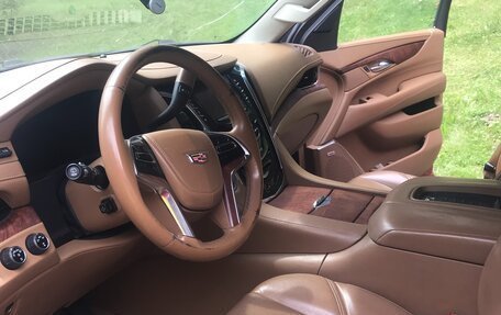 Cadillac Escalade IV, 2015 год, 3 990 000 рублей, 21 фотография