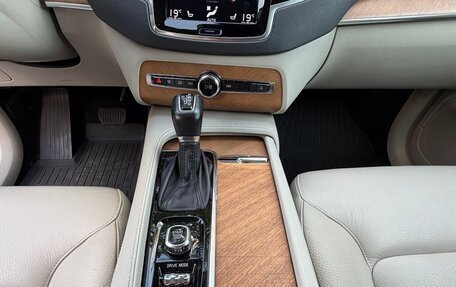 Volvo XC90 II рестайлинг, 2022 год, 4 190 000 рублей, 32 фотография