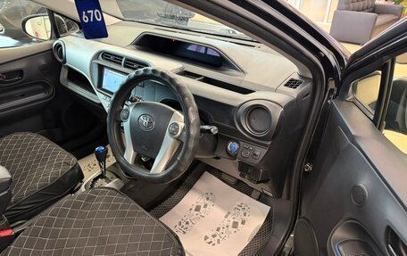 Toyota Aqua I, 2014 год, 999 000 рублей, 10 фотография