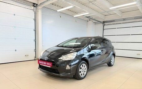 Toyota Aqua I, 2014 год, 999 000 рублей, 2 фотография