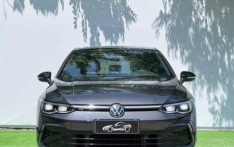 Volkswagen Golf VIII, 2023 год, 2 280 000 рублей, 2 фотография