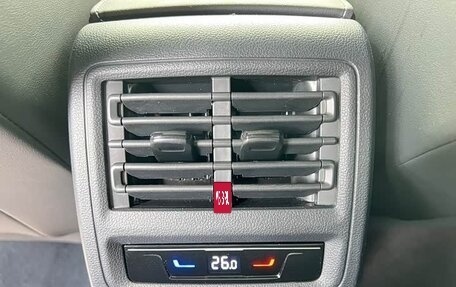 Volkswagen Golf VIII, 2023 год, 2 280 000 рублей, 15 фотография