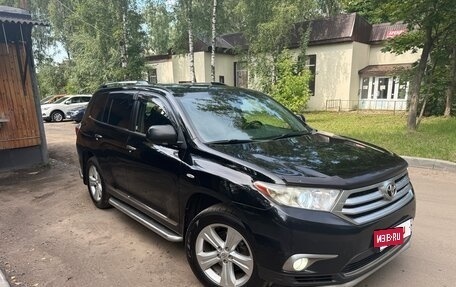 Toyota Highlander III, 2011 год, 2 100 000 рублей, 6 фотография