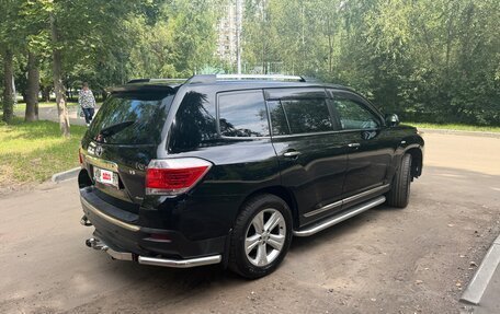 Toyota Highlander III, 2011 год, 2 100 000 рублей, 10 фотография