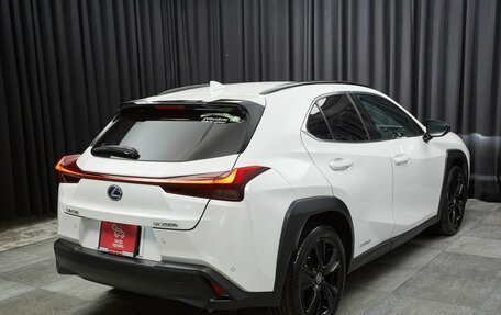 Lexus UX I, 2020 год, 3 500 000 рублей, 4 фотография